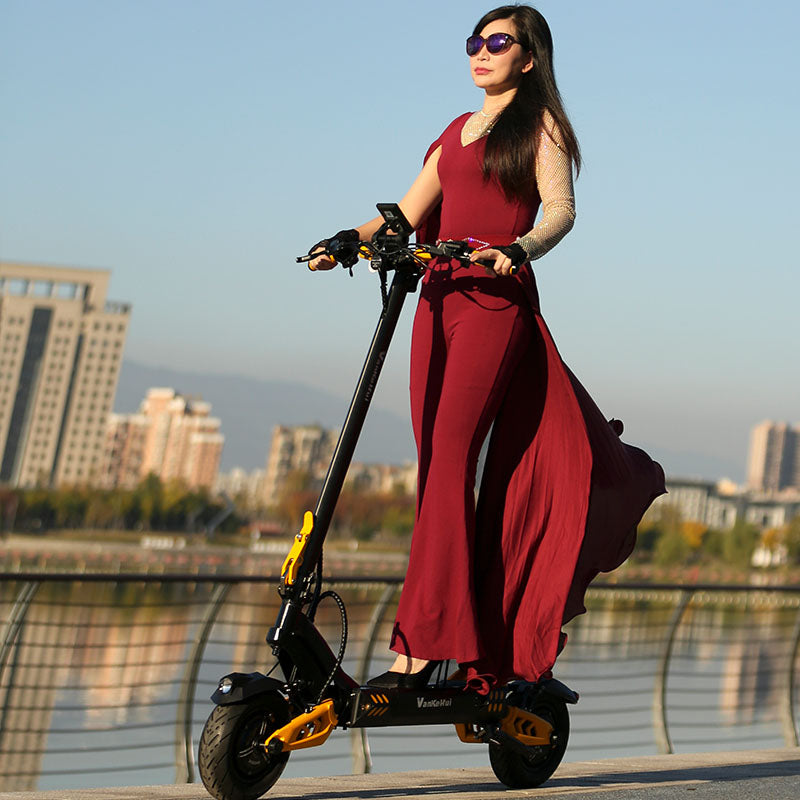 Dual drive 48V 21AH Stylish, cool and stylish, premium two-wheel lithium battery electric scooter VankeHui, 1600W 60V dual-drive electric scooter